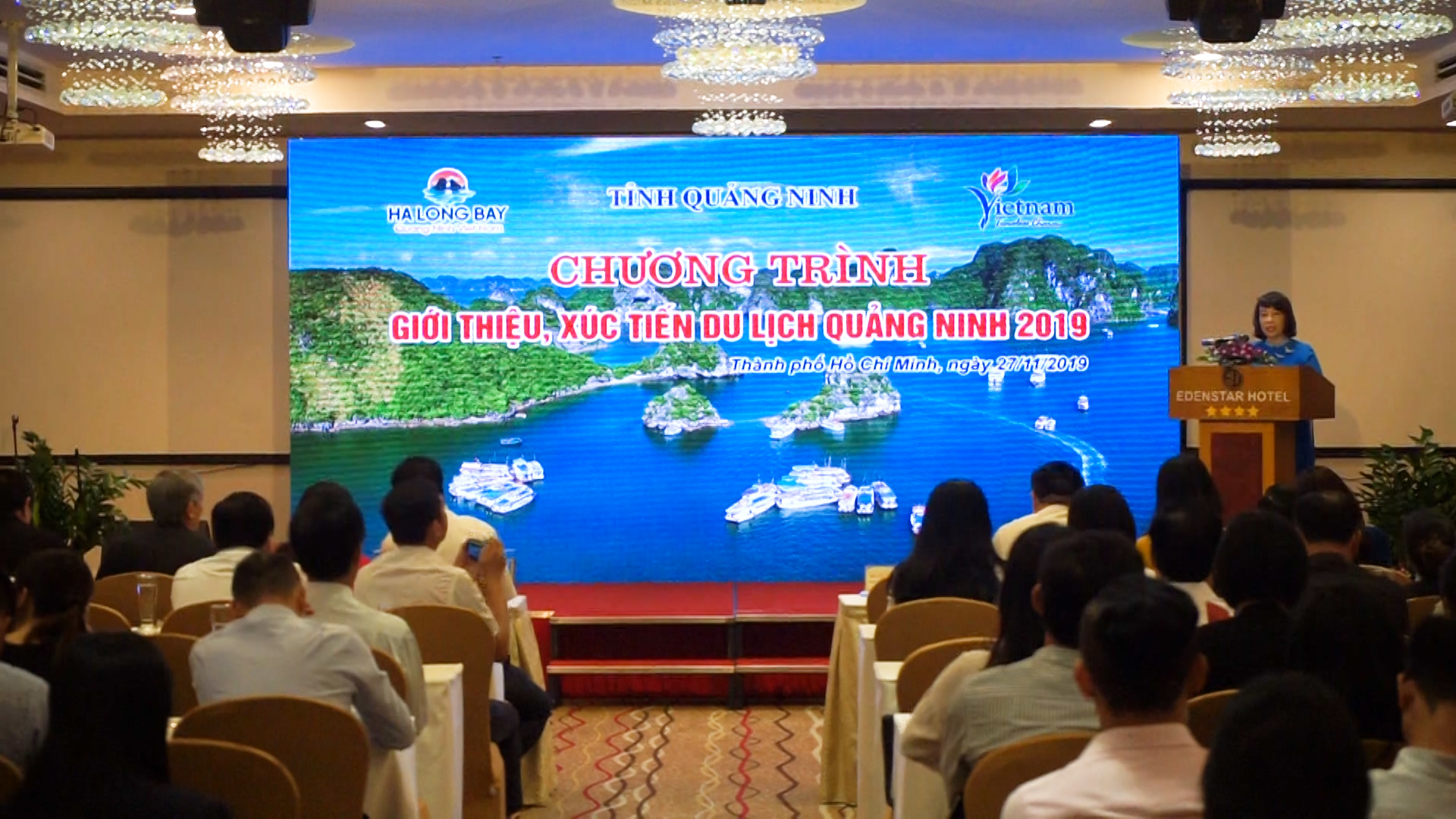 Đồng chí Vũ Thị Thu Thủy, Phó chủ tịch UBND tỉnh Quảng Ninh phát biểu tại chương trình xúc tiến du lịch tỉnh Quảng Ninh - TP Hồ Chí Minh