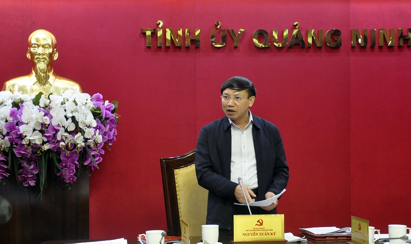 Đồng chí Nguyễn Xuân Ký, Bí thư Tỉnh ủy, Chủ tịch HĐND tỉnh cho ý kiến về các nội dung về một số nội dung Kỳ họp cuối năm HĐND tỉnh