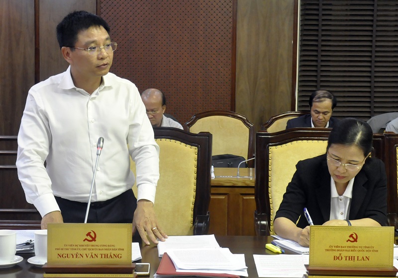 Đồng chí Nguyễn Văn Thắng, Chủ tịch UBND tỉnh phát biểu.