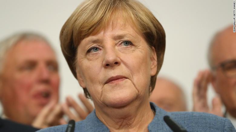 Bà Merkel đang phải chịu áp lực từ phía các đảng liên minh. Ảnh: Getty.