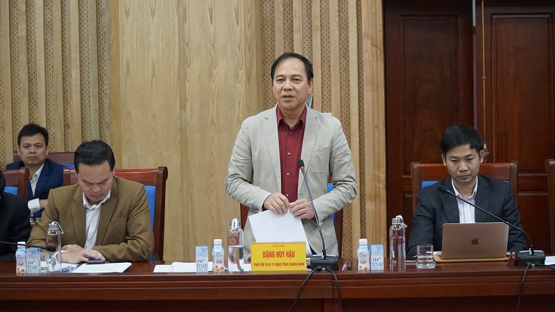 Đồng chí Đặng huy Hậu, Phó Chủ tịch Thường trực UBND tỉnh Quảng Ninh phát biểu tại buổi làm việc