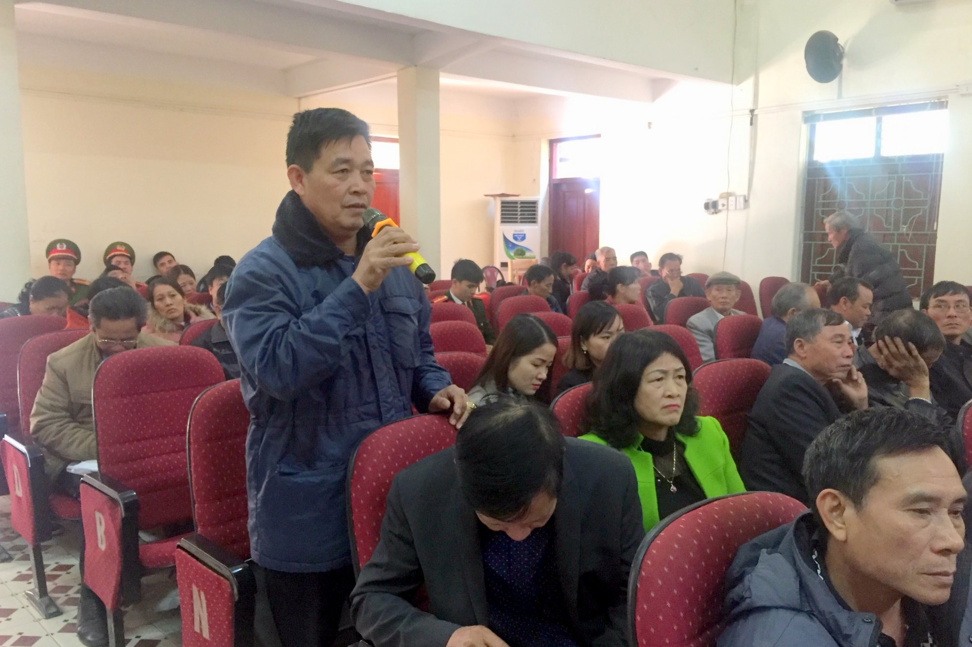 Cử tri huyện Vân Đồn gửi tới các ĐBQH nhiều ý kiến, kiến nghị.