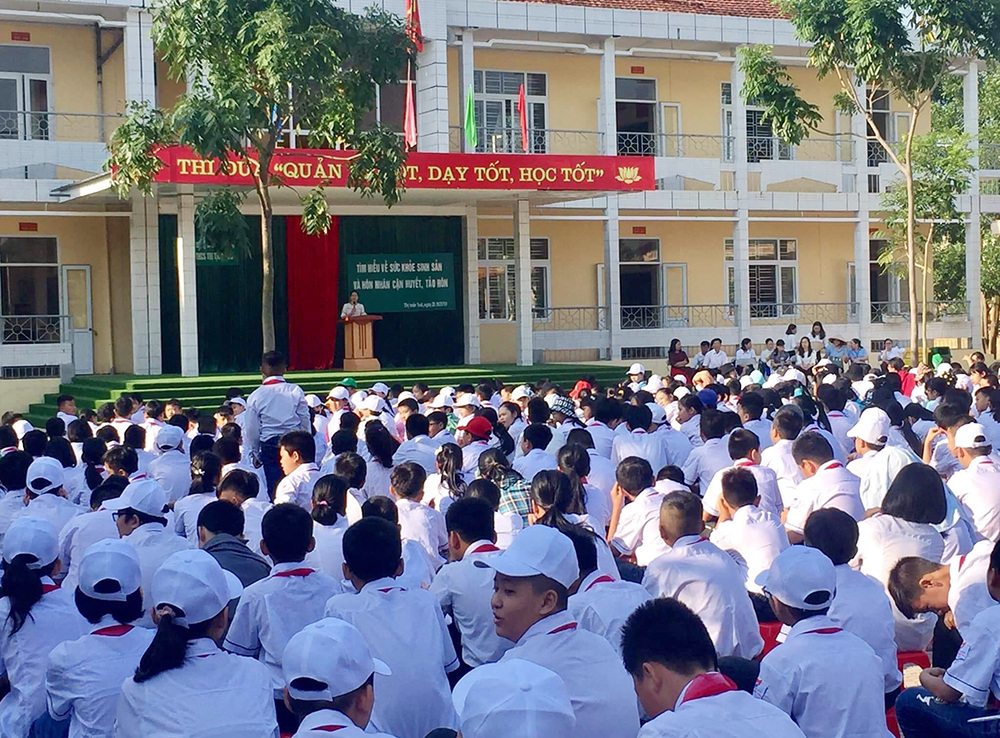 Trường THCS Thị trấn Trới, huyện Hoành Bồ 