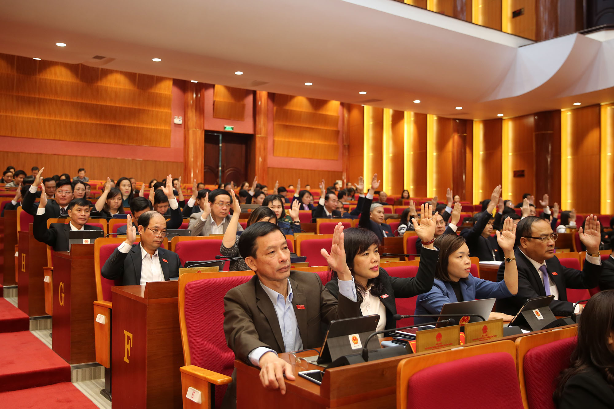 Về việc xác nhận kết quả bầu bổ sung chức vụ Ủy viên Ủy ban nhân dân tỉnh Quảng Ninh khóa XIII, nhiệm kỳ 2016 - 2021
