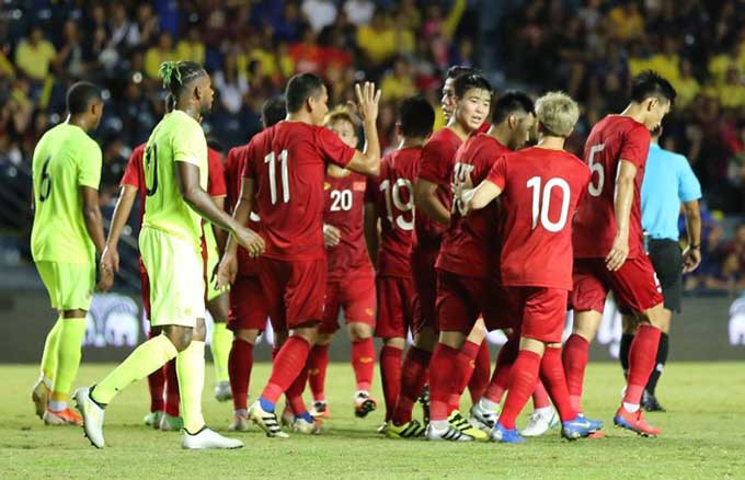Đội tuyển Việt Nam chỉ thua Curacao sau loạt đá luân lưu.