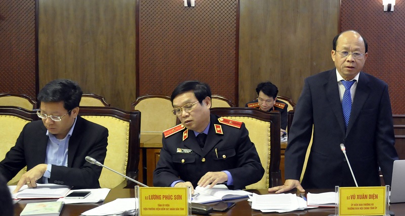 Ông Vũ Xuân Diện, Trưởng Ban Nội chính Tỉnh ủy trình bày báo cáo 5 năm thực hiện quy chế phối hợp.