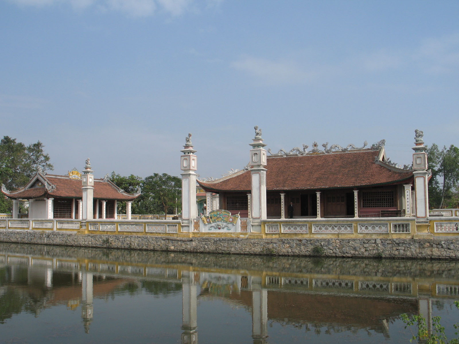  Chùa Yên Đông là một trong các ngôi chùa được các con cháu tiên công xây dựng sớm nhất ở Hà Nam. Ảnh: Trần Minh