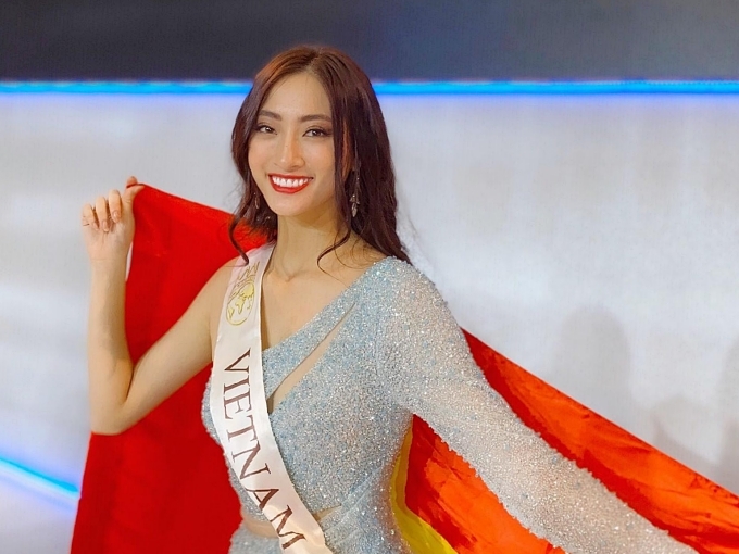 Lương Thùy Linh tự hào khi lọt Top 12 Hoa hậu Thế giới 2019.