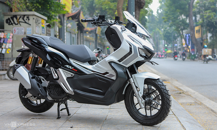 Honda ADV 150 ABS giá 90 triệu tại Hà Nội. Ảnh: Lương Dũng.