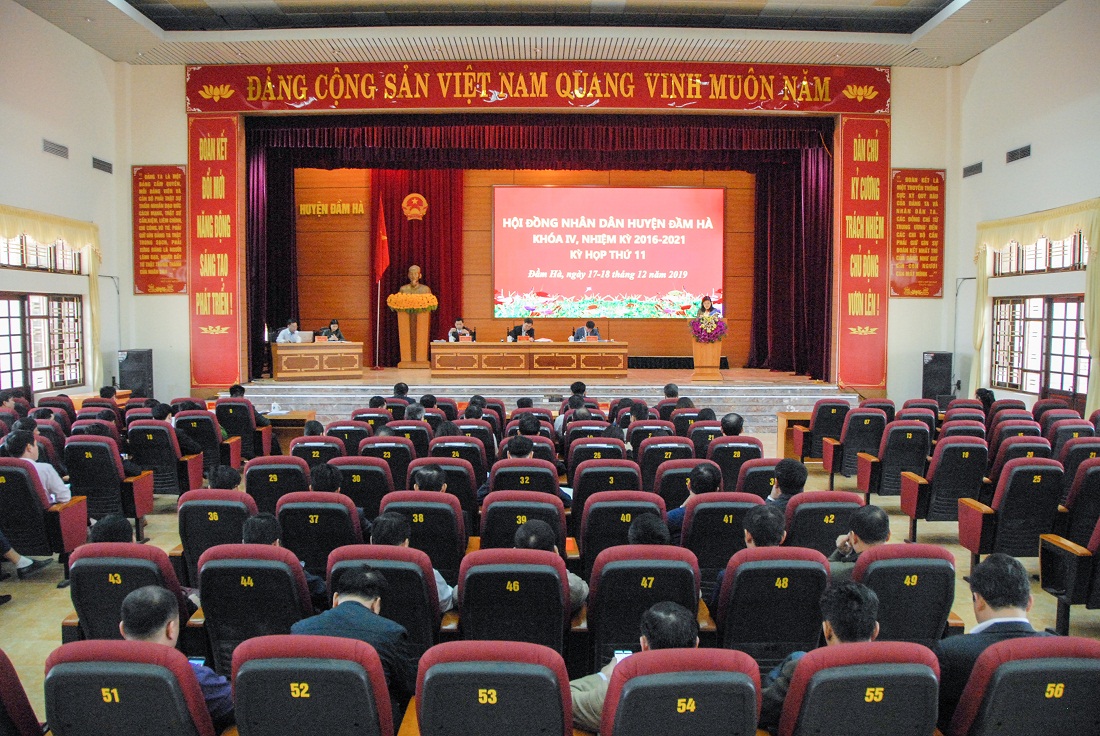 Quang cảnh kỳ họp lần thứ 11 HĐND huyện Đầm Hà khóa IV. 