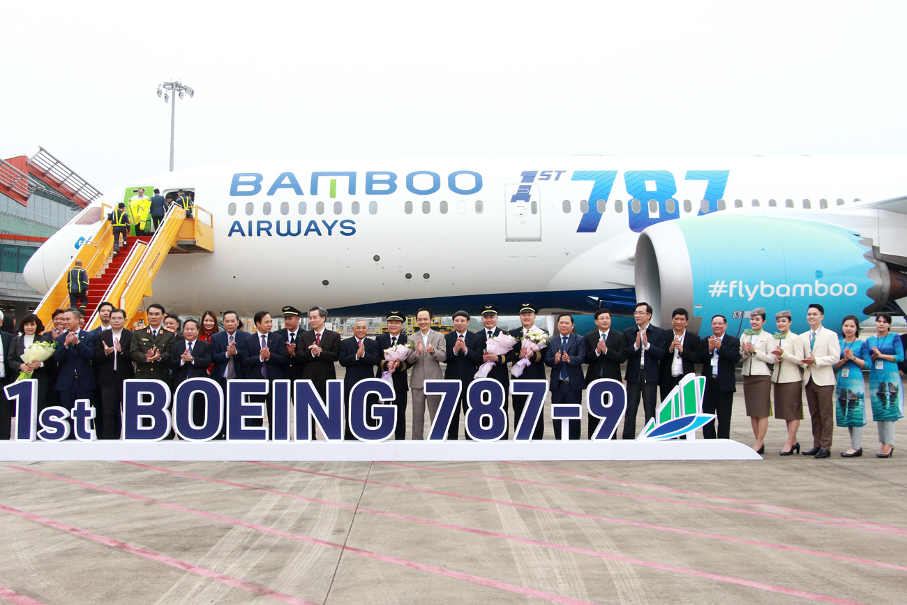 Bamboo Airways' the first Boeing 787-9 Dreamliner landed at Van Don International Airport
