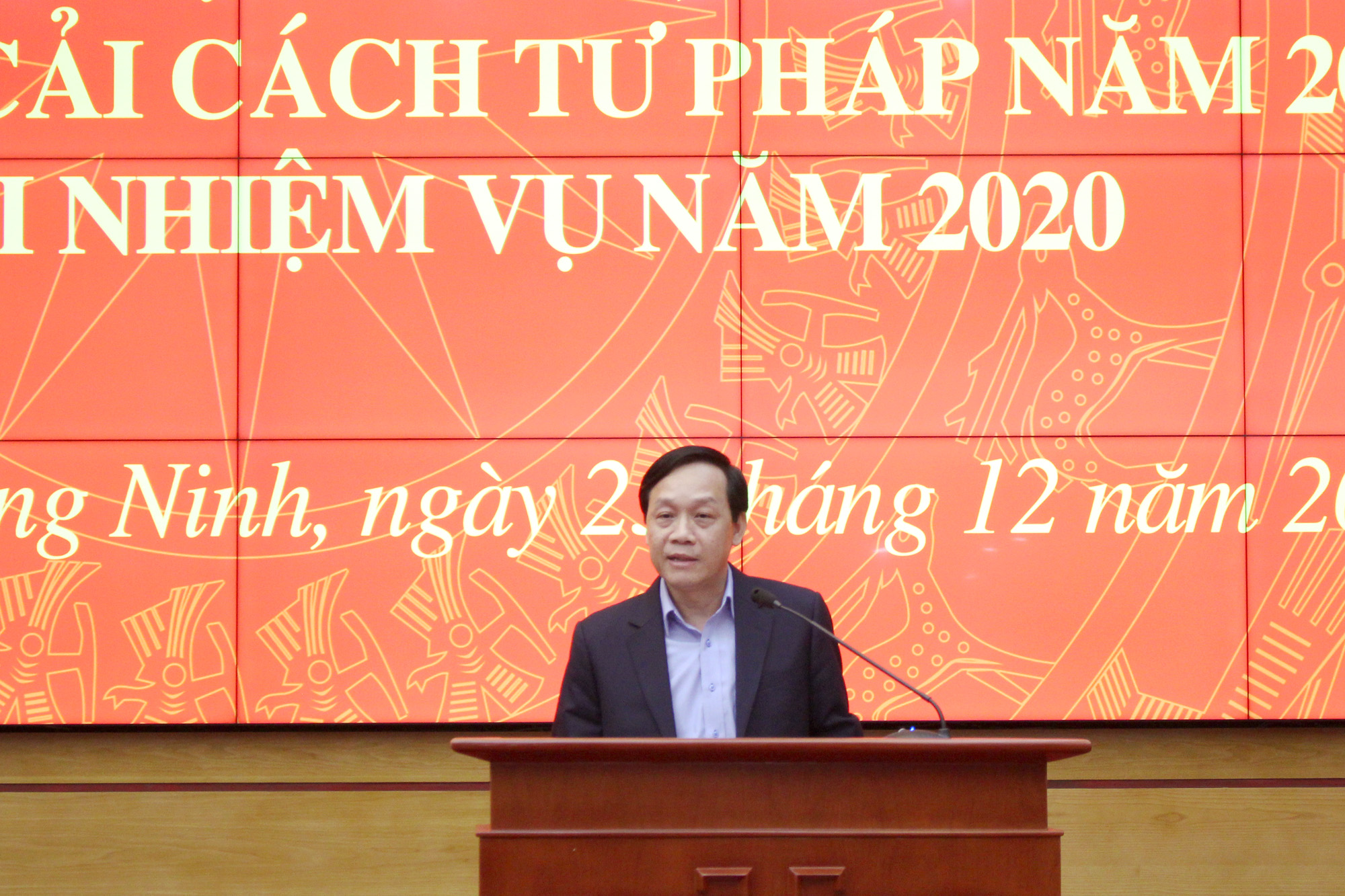 Đồng chí Nguyễn Thanh Hải, Phó Trưởng Ban Nội chính Trung ương, phát biểu tại hội nghị.