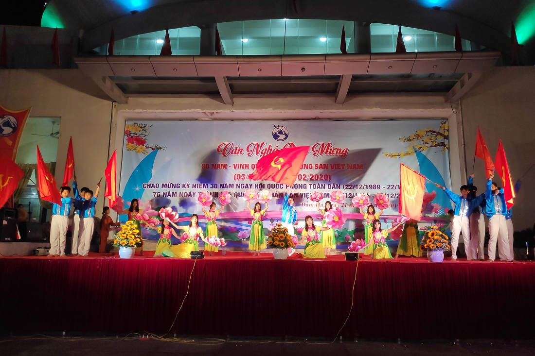 Huyện Đầm Hà tổ chức chương trình chào mừng 90 năm Vinh quang Đảng Cộng sản Việt Nam, 30 năm ngày hội Quốc phòng toàn dân, tháng 12/2019.