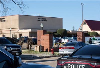 Xe cảnh sát tại hiện trường vụ xả súng ở nhà thờ vùng White Settlement, bang Texas, Mỹ ngày 29/12/2019. Ảnh: The New York Times/TTXVN