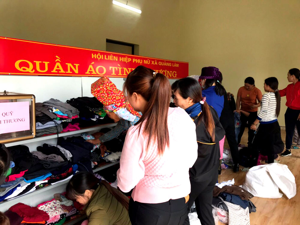 Tủ quần áo tại xã Quảng Lâm, huyện Đầm Hà được nhieuf người đến đón nhận