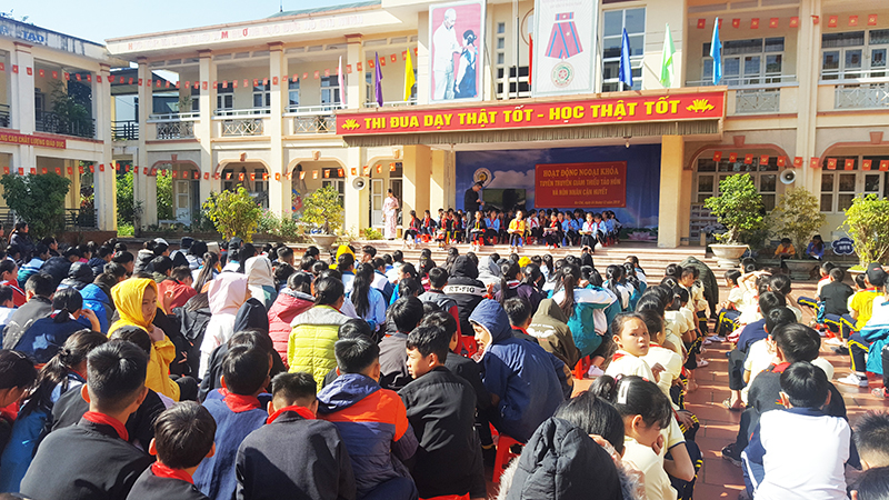 Trường phổ thông DTNT huyện Ba Chẽ tổ chức truyền thông về tảo hôn và hôn nhân cận huyết cho học sinh