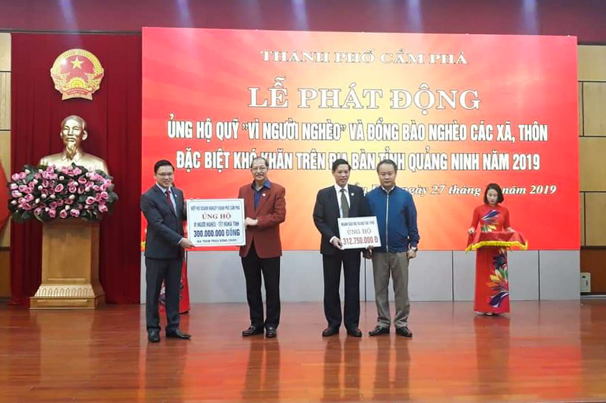 TP Cẩm Phả phát động ủng hộ Quỹ Vì người nghèo, tháng 12/2019.
