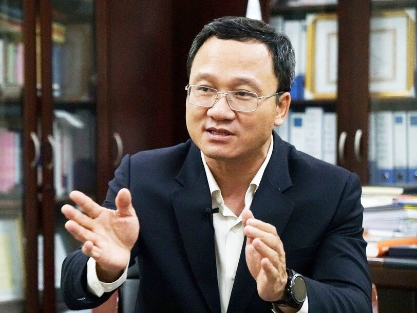  Ông Khuất Việt Hùng, Phó chủ tịch chuyên trách Ủy ban ATGT Quốc gia