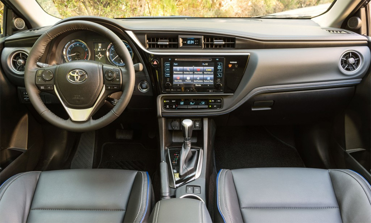  Toyota Corolla đời 2018 - một mẫu thuộc danh sách triệu hồi. Ảnh: Toyota