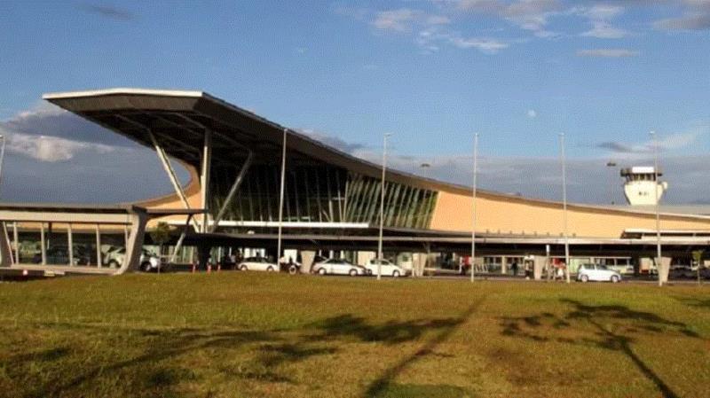 Sân bay Senai.