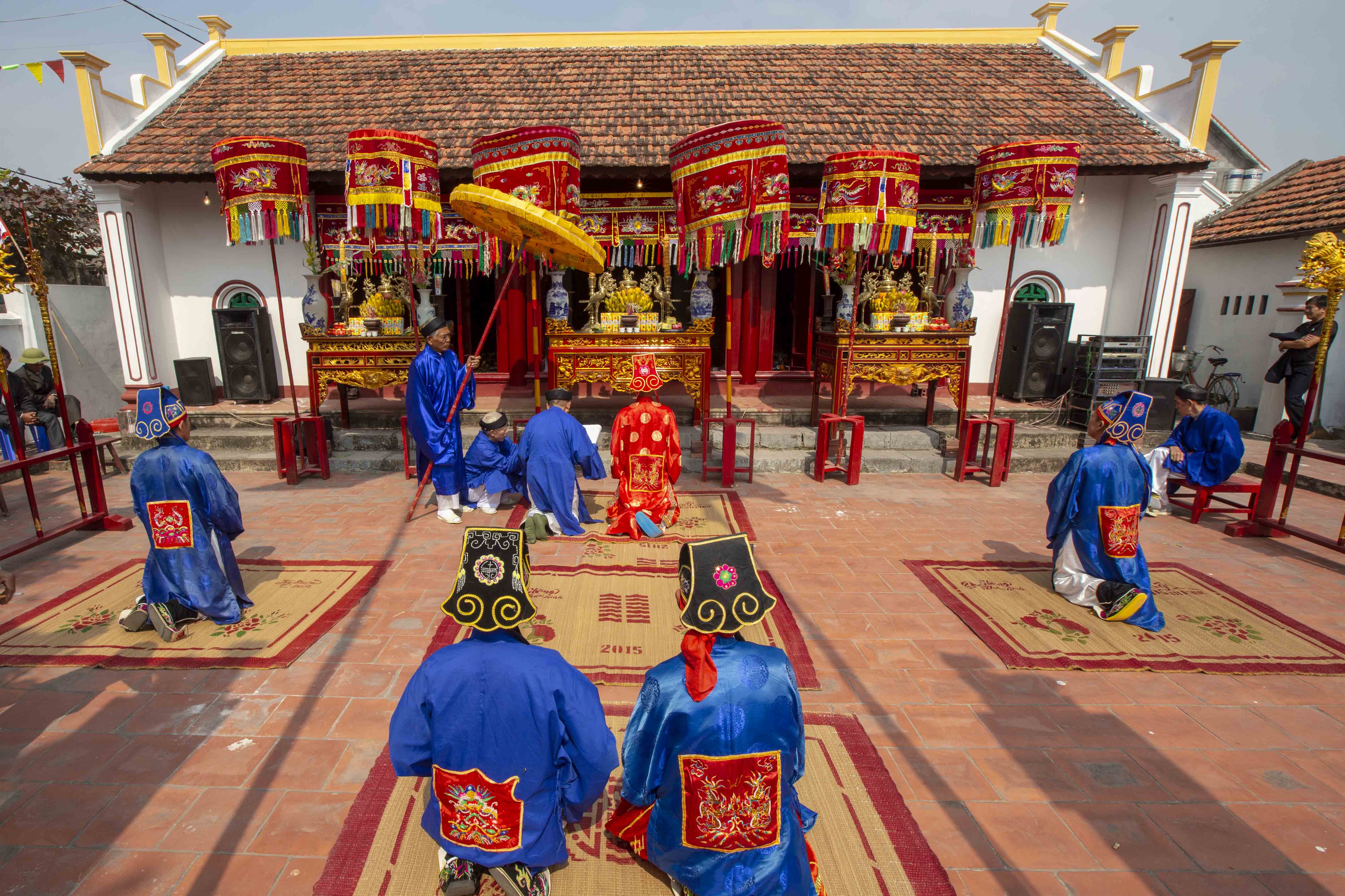 Ancestor Worship is a must ritual at each family’s worshipping hall 