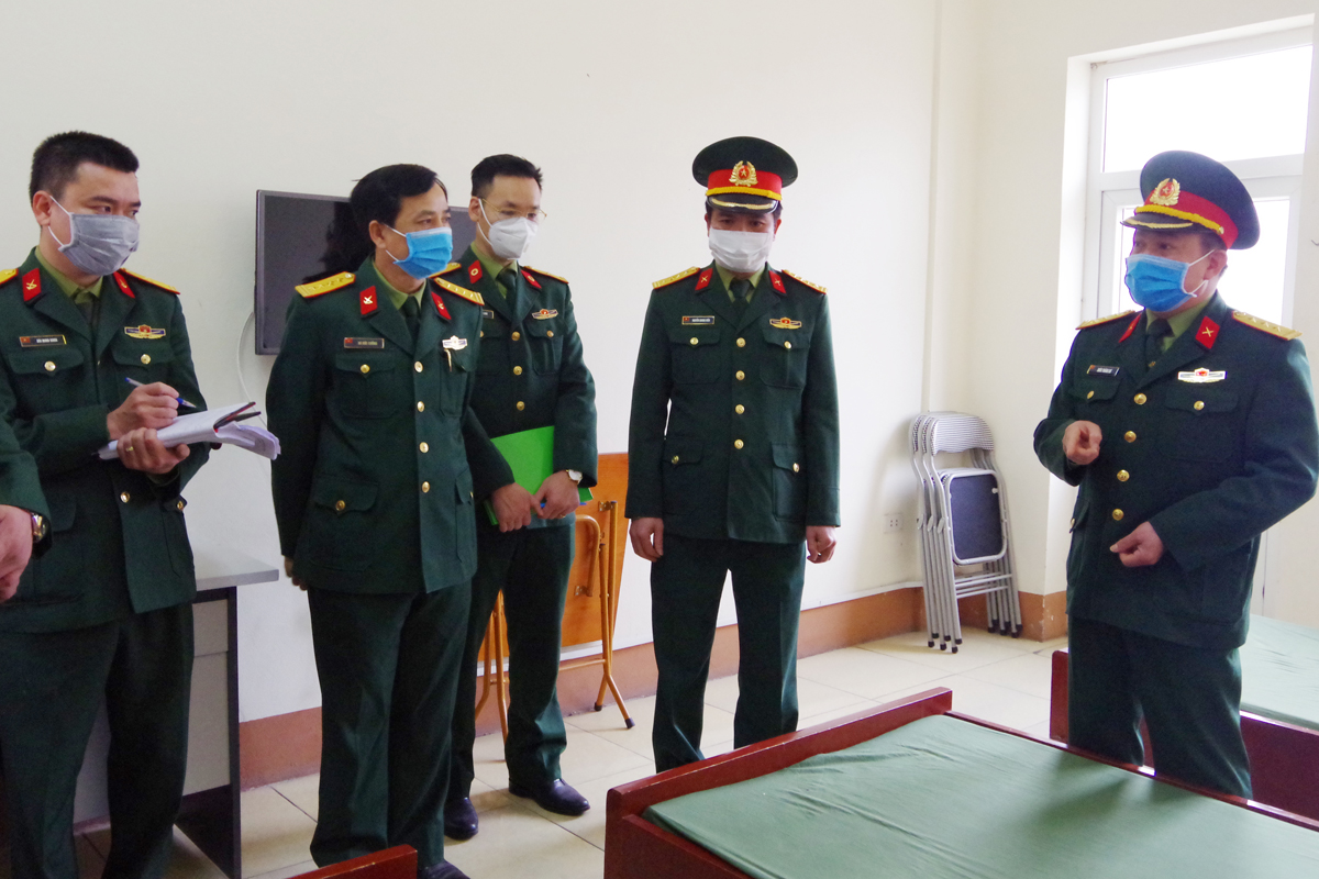 Bộ CHQS tỉnh kiểm tra công tác phòng, chống dịch tại Trường Quân sự tỉnh (Ngày 2-2).
