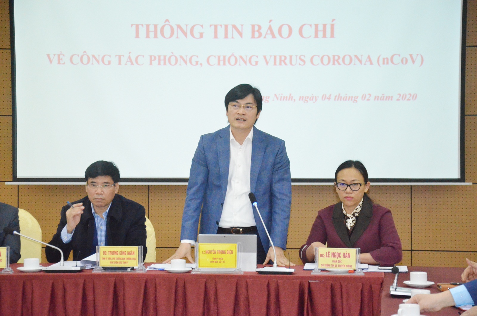 Lãnh đạo Sở Y tế thông tin về công tác phòng, chống dịch bệnh viêm đường hô hấp cấp do chủng mới của virus corona (nCoV) trên địa bàn tỉnh Quảng Ninh.