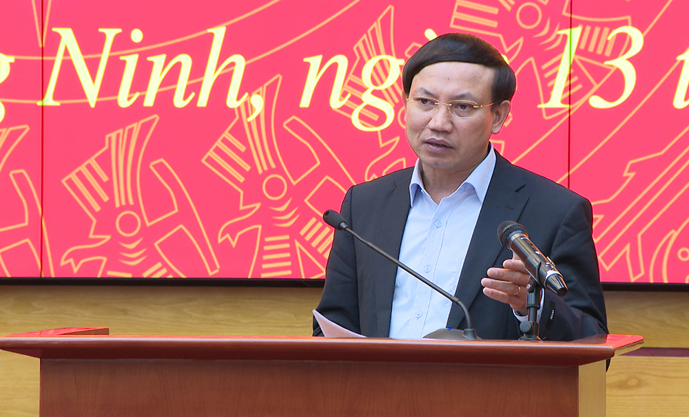 Bí thư Tỉnh ủy Nguyễn Xuân Ký chỉ đạo tại hội nghị.