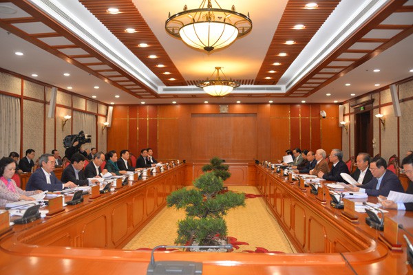 Tổng Bí thư, Chủ tịch nước Nguyễn Phú Trọng với các đại biểu dự cuộc họp. Ảnh: Trí Dũng/TTXVN