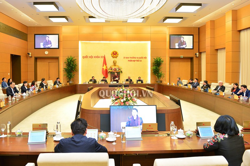 Phiên họp thứ 42 của Ủy ban thường vụ Quốc hội . Ảnh: Quochoi.vn