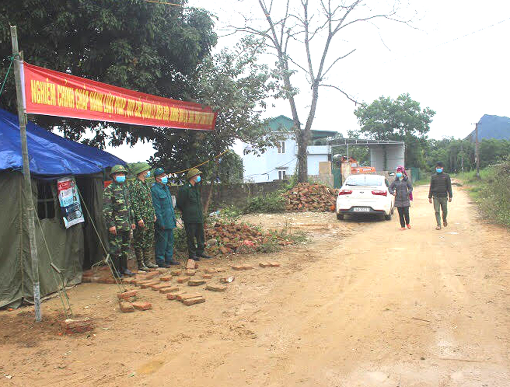 Chốt kiểm soát phòng chống dịch tại xã Quảng Đức, huyện Hải Hà (ảnh Thanh Trường-Trung tâm TT&VH Hải Hà)
