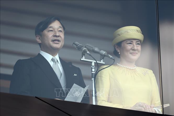 Tân Nhật hoàng Naruhito (trái) và Hoàng hậu Masako. Ảnh tư liệu: AFP/TTXVN