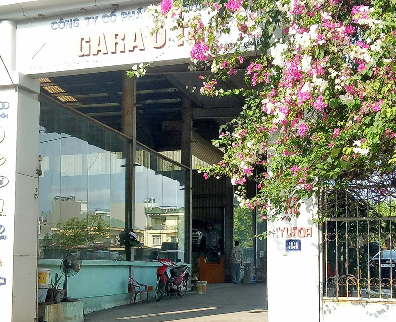 Một xưởng sửa chữa ô tô ở khu 4, phường Hồng Hà, TP Hạ Long mà người dân phản ánh gây độ ồn trong khu dân cư