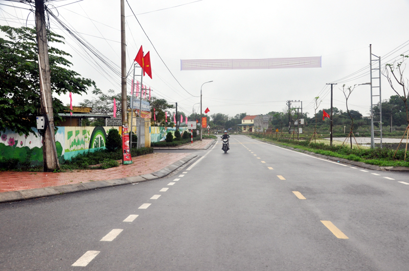 Hệ thống giao thông trực chính trên địa bàn các xã NTM của huyện Đầm Hà được hoàn thiện tạo điều kiện cho phát triển kinh tế - xã hội