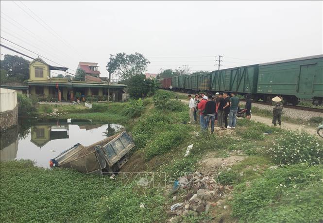 Hiện trường vụ tai nạn đường sắt khiến một người tử vong tại chỗ.