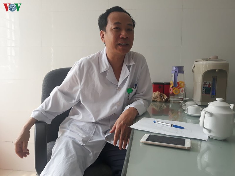 Bác sĩ Đỗ Xuân Tiến, Trưởng khoa Bệnh nhiệt đới, Bệnh viện Đa Khoa tỉnh Thanh Hóa.