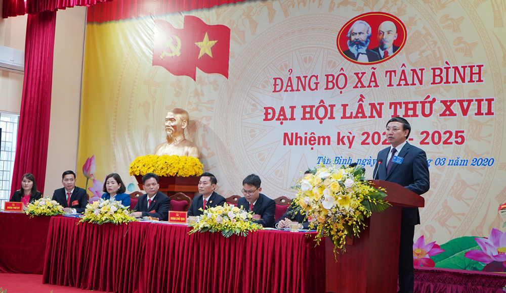 Bí thư Tỉnh ủy Nguyễn Xuân Ký phát biểu chỉ đạo đại hội.
