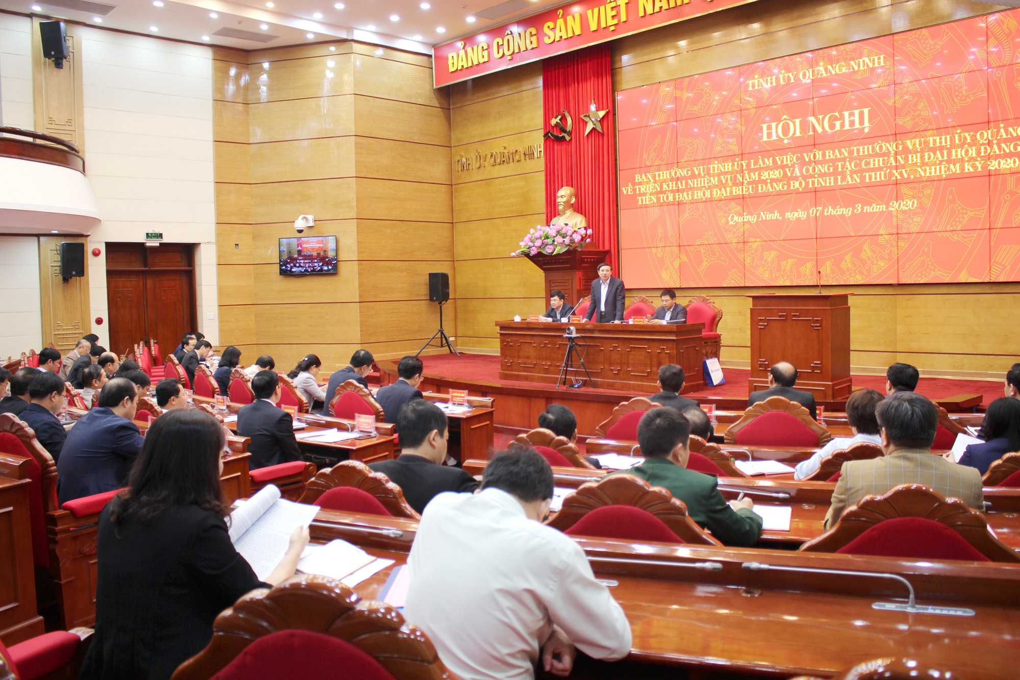 Ban Thường vụ Tỉnh ủy làm việc với Ban Thường vụ Thị ủy Quảng Yên.
