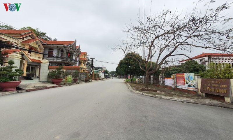  Thôn Phù Lưu, xã Phù Ninh, huyện Thủy Nguyên (Hải Phòng) nơi ông T. sinh sống được khoanh vùng, cách ly theo dõi sức khỏe theo quy định của ngành y tế.