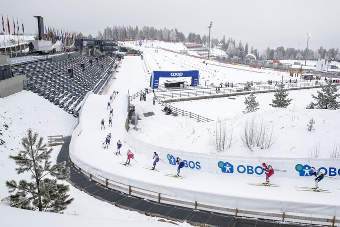 Cuộc đua không khán giả của FIS World Cup Bắc Âu diễn ra hôm 7/3, khi các nữ vận động viên tranh tài tại chặng đua dài 30 km ở Holmenkollen, Na Uy. Ảnh: Vidar Ruud/AFP.