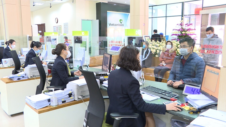 Giao dịch tại Vietcombank Chi nhánh Quảng Ninh.
