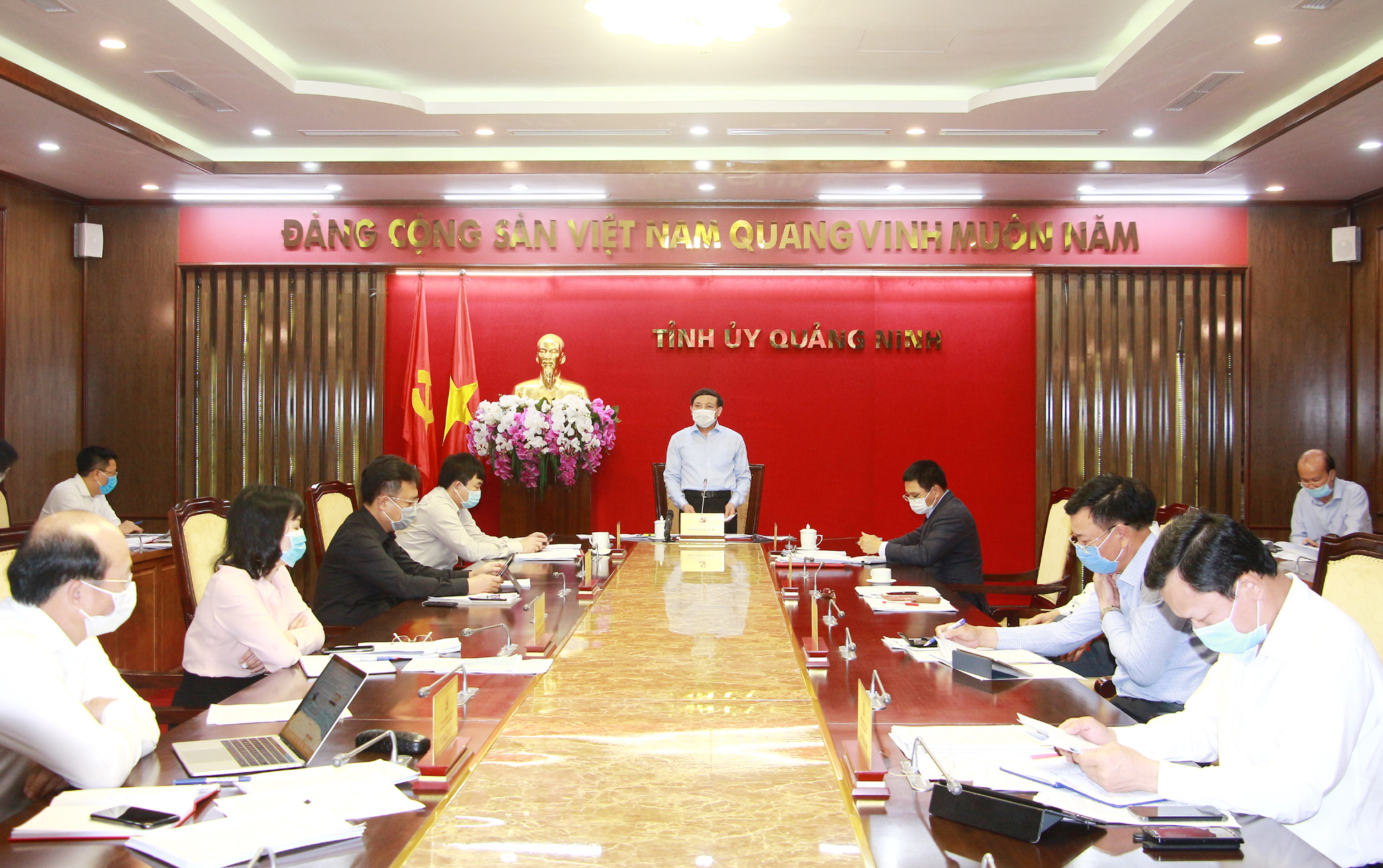 Đồng chí Nguyễn Xuân Ký, Bí thư Tỉnh ủy, Chủ tịch HĐND tỉnh, phát biểu kết luận.