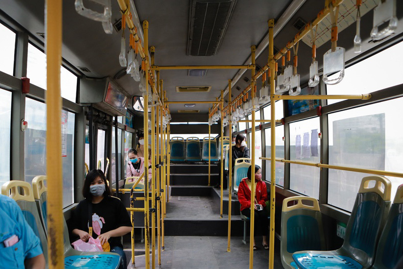 Phòng lây lan dịch Covid, Hà Nội giảm 80% tầm suất xe buýt từ 27/3