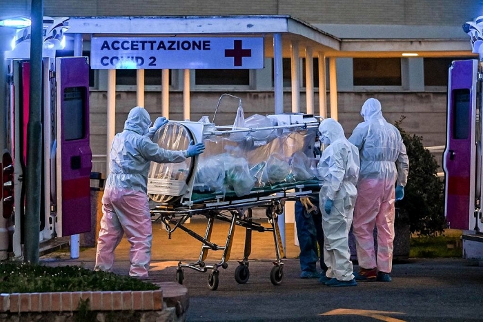 Ngày 27/3 là một ngày kỷ lục buồn với Italy khi quốc gia này ghi nhận số ca tử vong lên tới 793 người do bệnh Covid-19. (Nguồn: Getty Images)