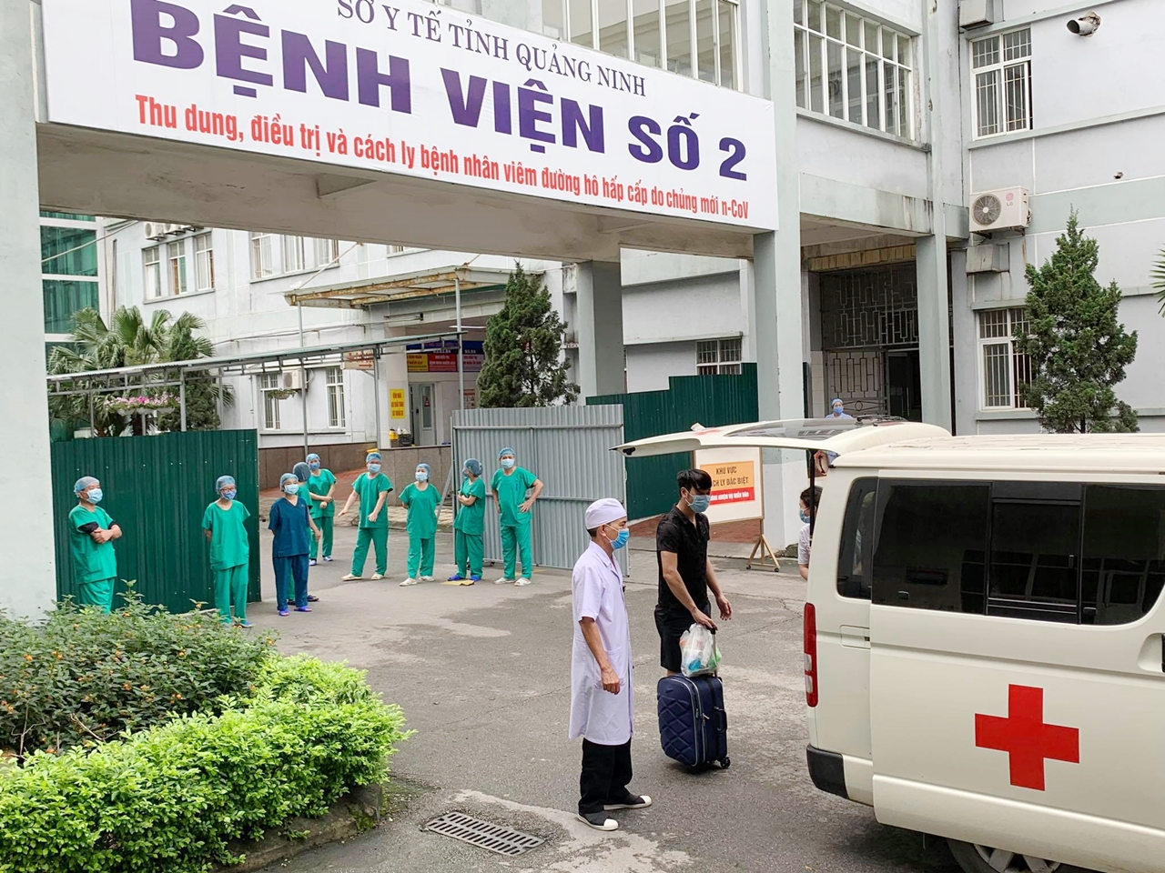 8/8 trường hợp F1 của Bệnh nhân số 50 đang điều trị tại Bệnh viện số 2 (TP Hạ Long, Quảng Ninh) hoàn thành thời gian cách ly tập trung