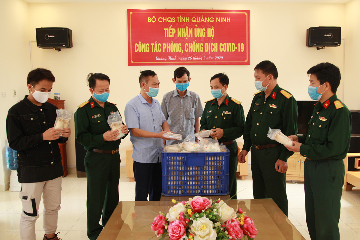 Công ty TNHH Long Hải (TX Đông Triều) ủng hộ 200kg nấm phòng chống dịch Covid-19.