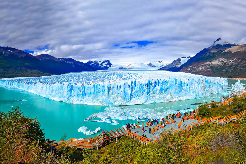 Sông băng Perito Moreno hùng vĩ ở Argentina - Ảnh: GETTY IMAGES