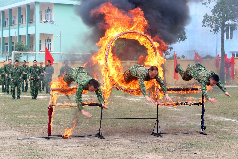 Huấn luyện vượt tường lửa tại Đại đội Trinh Sát. Tháng 1/2020