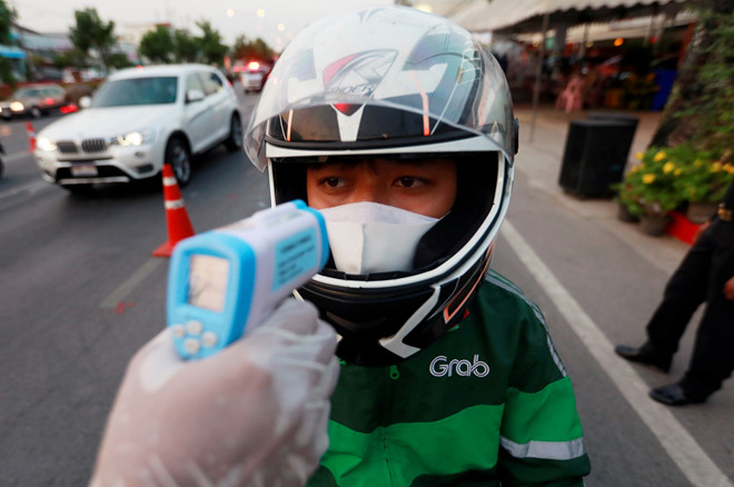 Số ca nhiễm Covid-19 ở Thái Lan tăng lên hơn 2.200. Ảnh: Reuters