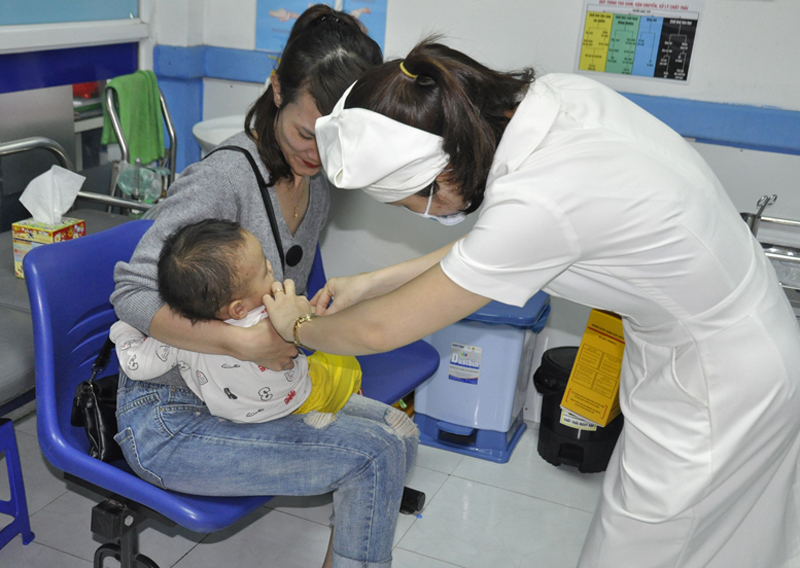 Tiêm phòng cho trẻ tại Phòng tiêm Safpo,Trung tâm Kiểm soát Bệnh tật tỉnh năm 2019